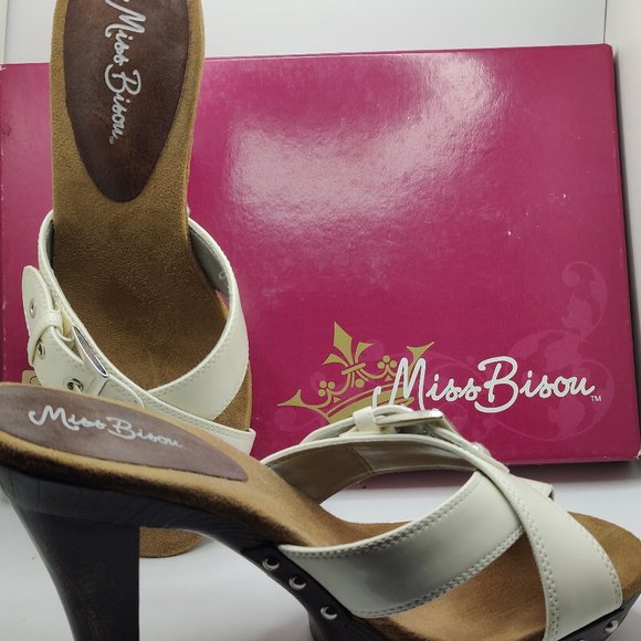 Womens size 8 White Miss Bison Brand Heel - Picture 1 of 8